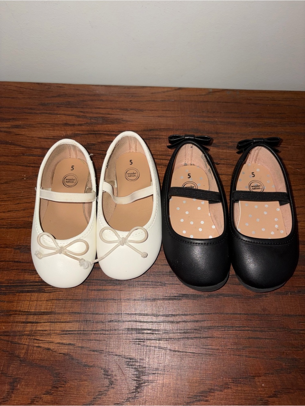 Wonder Nation Girls Ballet Flats Bow Accent Shoe Bundle White & Black Toddler 5